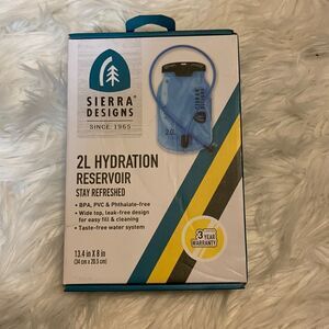 Sierra designs 2 L hydration reservoir.